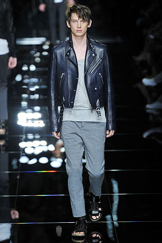 Burberry Prorsum / - 2011